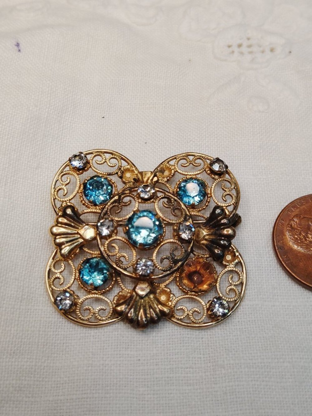 Vintage Vandell 1/20 12K GF Filigree Brooch with Blue Stones (One Missing)